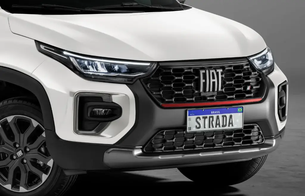 Strada Ultra 1.3 CD AT Detalhes.webp