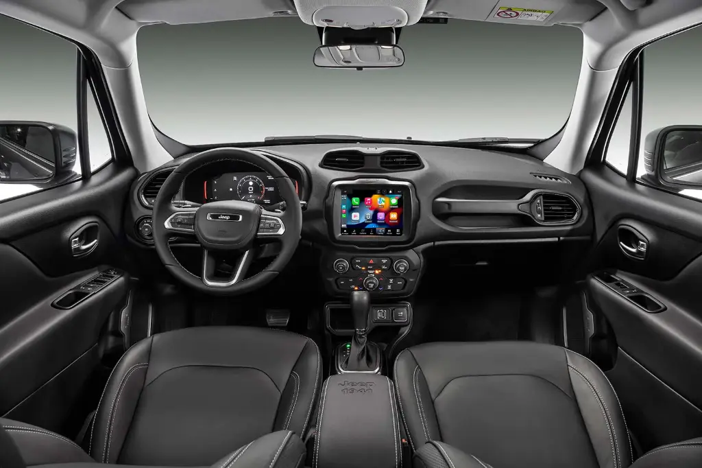 Jeep Renegade Longitude T270 AT Interior - SUV.webp