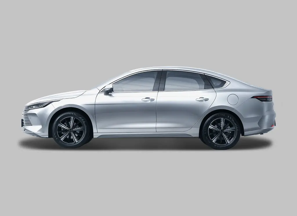 BYD King GS Branco Lateral - Sedan.webp