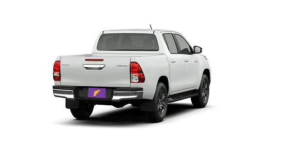 Hilux-SR-branco-tras-esquerda.webp